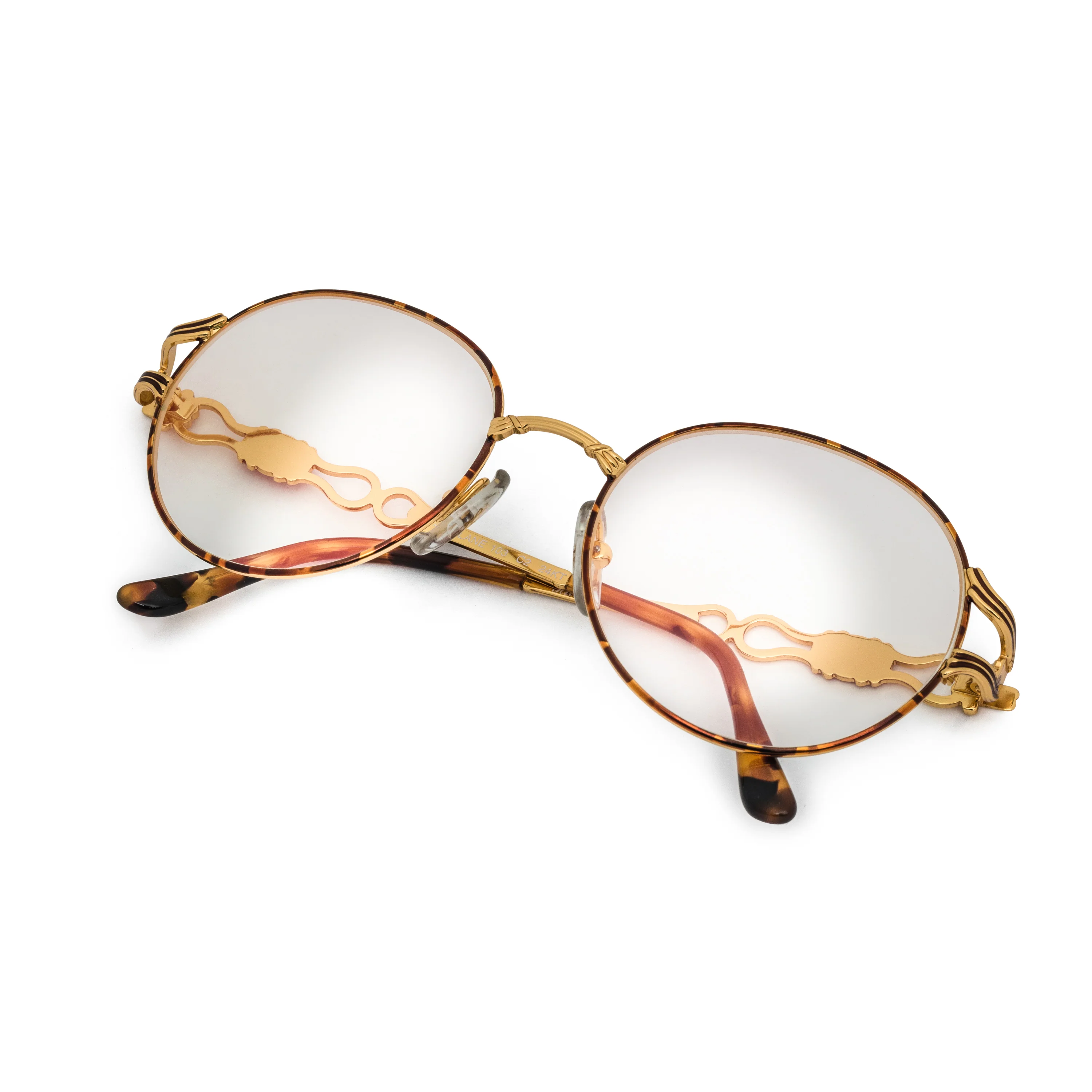 Vintage Hilton Parklane 103 C2 24KT